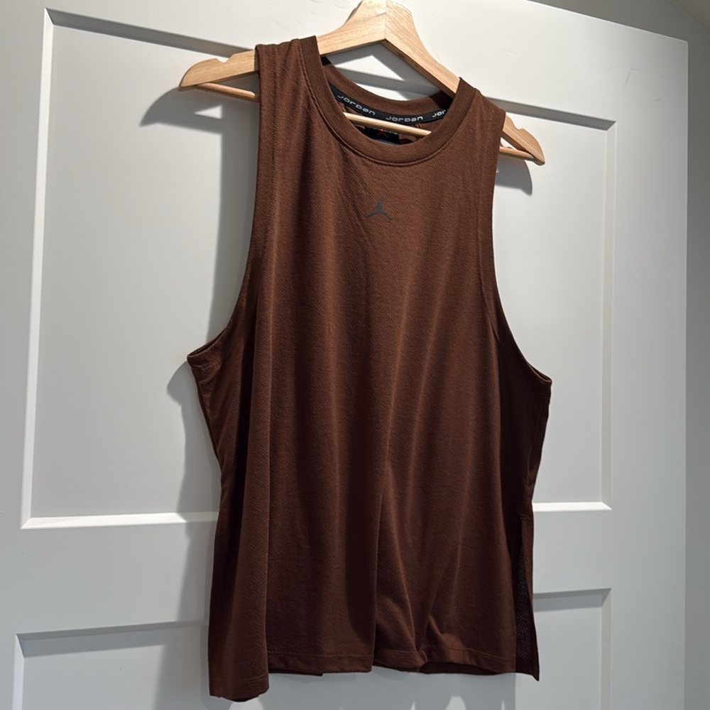 Jordan Sport Women’s Diamond Tank Top in Loose Fit Size Medium - Picture 9 of 13